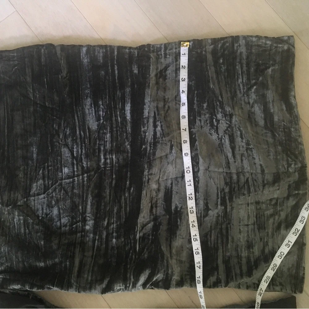 NWOT West Elm Crushed Velvet Accent Pillow Set in Deep Forest Green